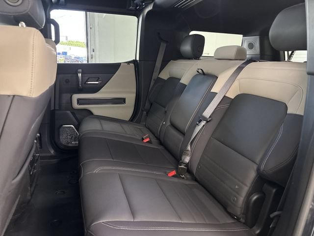 2026 GMC HUMMER EV 2X - Photo 18