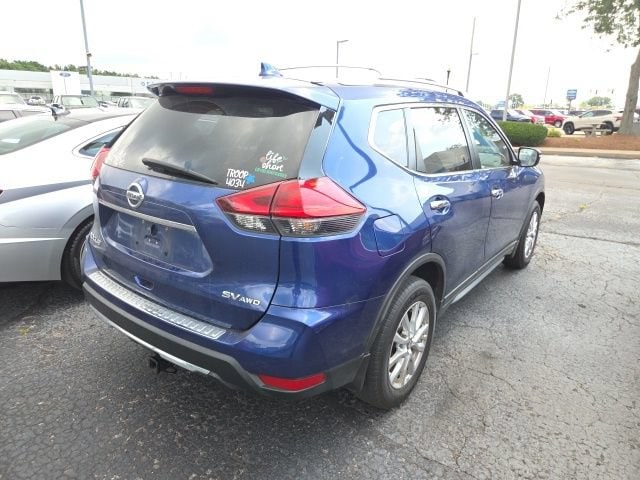 Used 2017 Nissan Rogue SV with VIN JN8AT2MV0HW004009 for sale in Dayton, OH