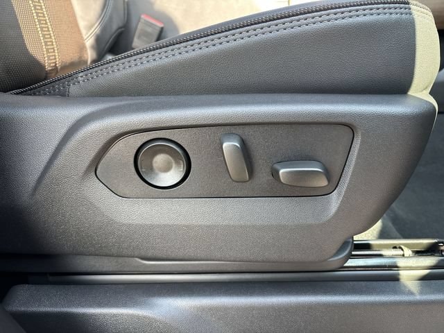 2026 Chevrolet Silverado 3500 HD High Country - Photo 24