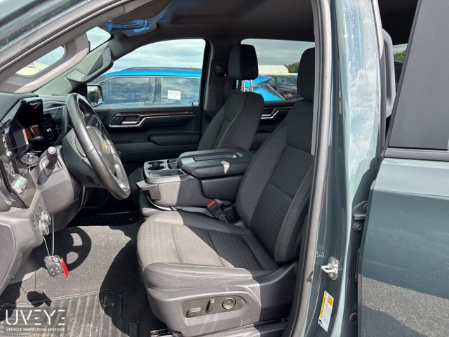 2025 Chevrolet Silverado 1500 LT - Photo 6