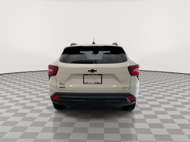 2026 Chevrolet Trax RS - Photo 12