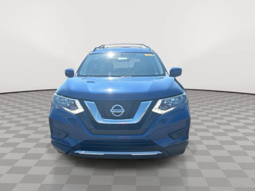 Used 2017 Nissan Rogue SV SUV