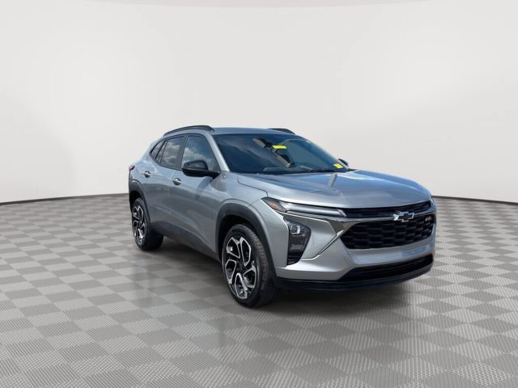 Used 2025 Chevrolet Trax 2RS SUV