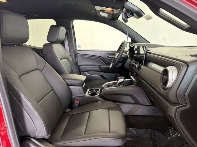 2026 Chevrolet Colorado LT - Photo 22