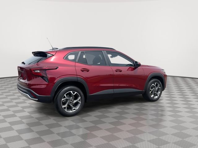 2025 Chevrolet Trax LT - Photo 12