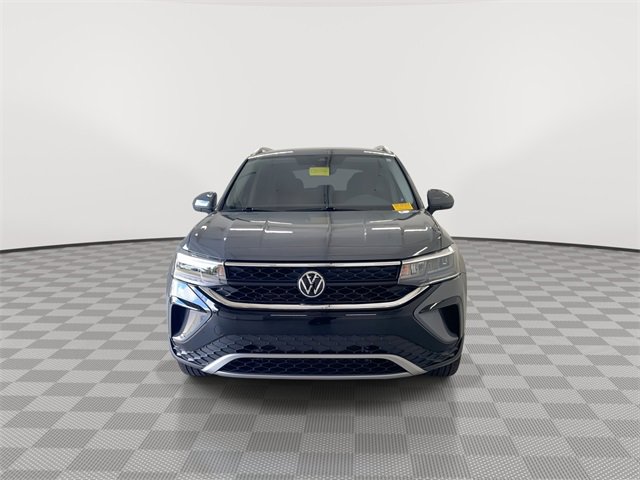 2023 Volkswagen Taos SE photo 4