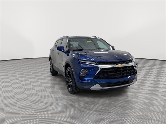 2023 Chevrolet Blazer 3LT photo 2