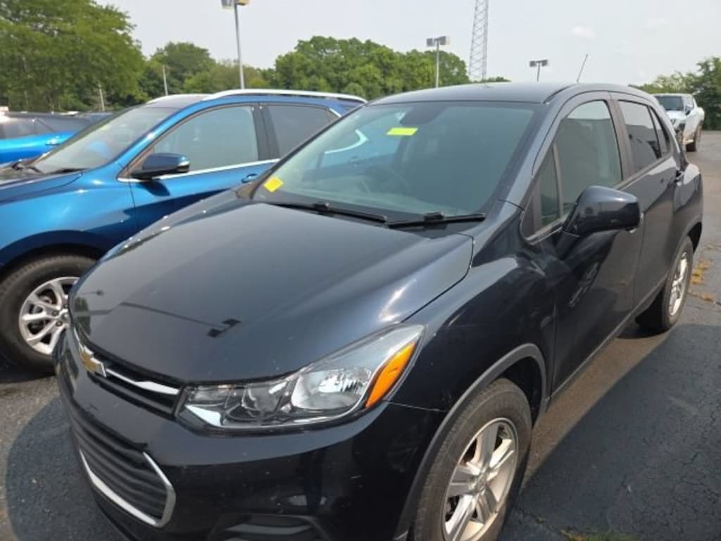 Used 2021 Chevrolet Trax LS SUV