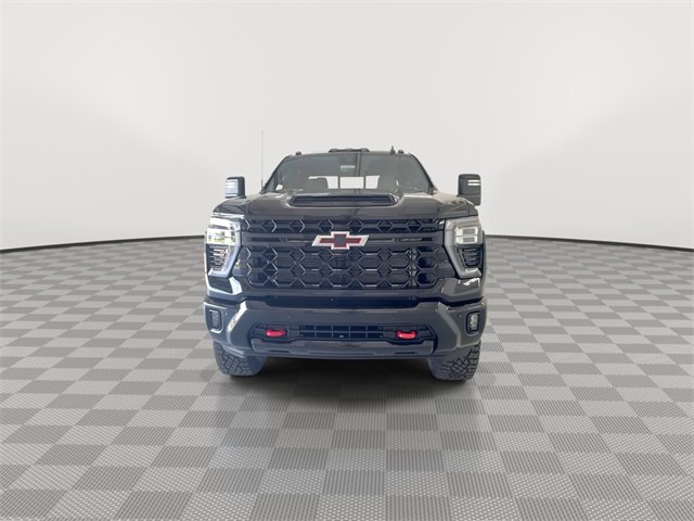 2025 Chevrolet Silverado 2500HD ZR2 photo 4