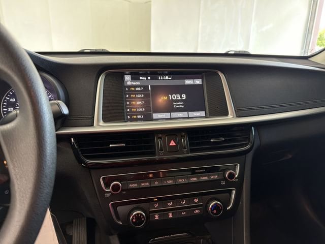 2020 Kia Optima LX - Photo 22