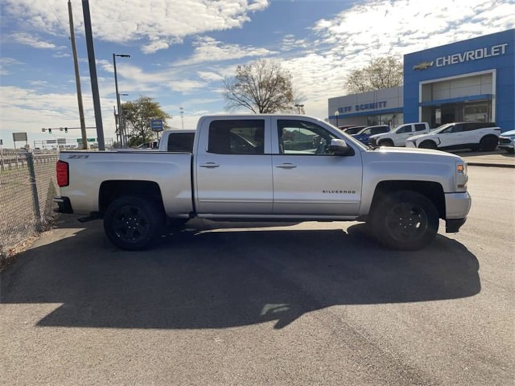 Used 2017 Chevrolet Silverado 1500 LT Truck