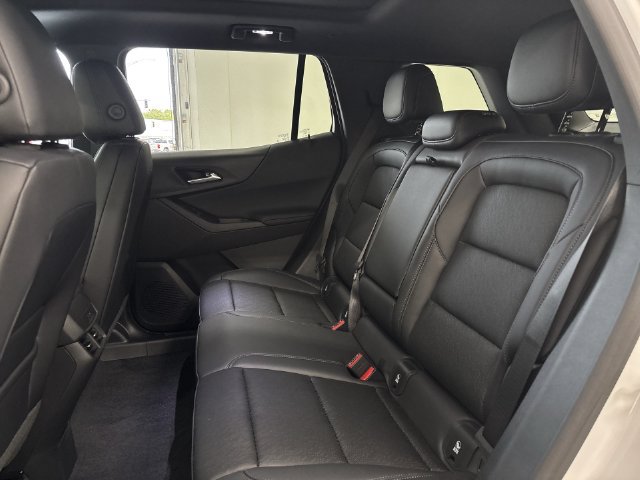 2027 Chevrolet Equinox LT - Photo 21