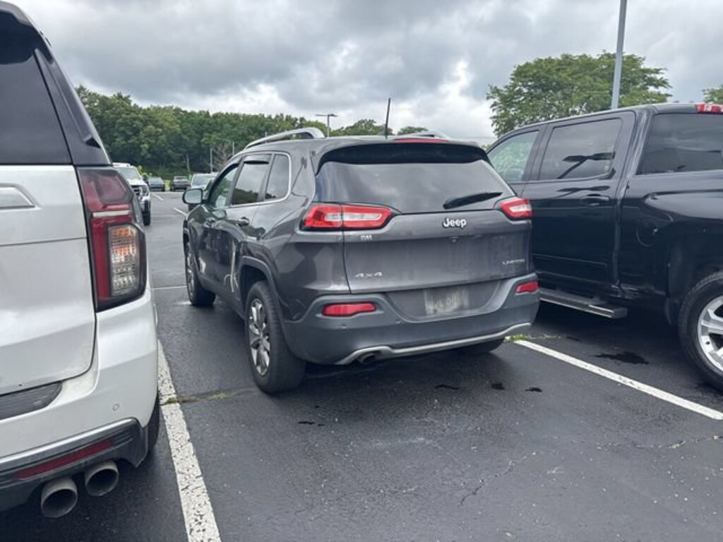 Used 2018 Jeep Cherokee Limited 4x4 SUV