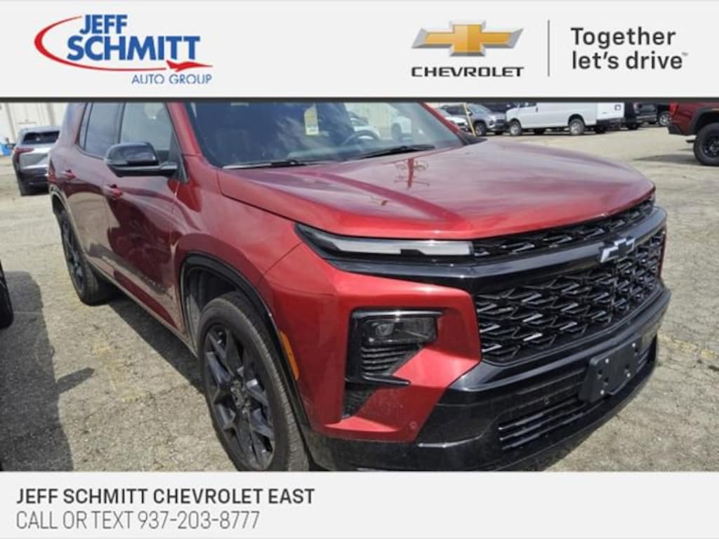 Used 2025 Chevrolet Traverse RS SUV