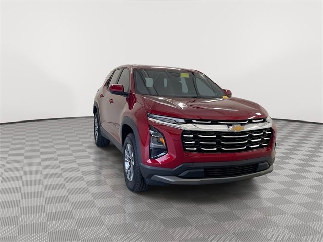 2025 Chevrolet Equinox LT photo 3