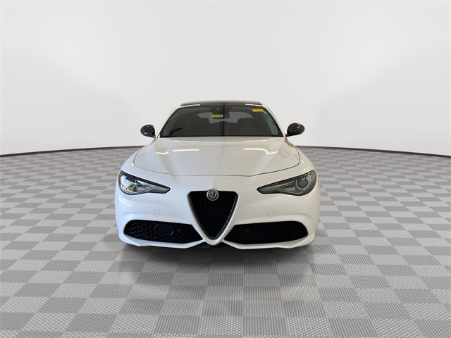 2019 Alfa Romeo Giulia Ti Sport photo 4