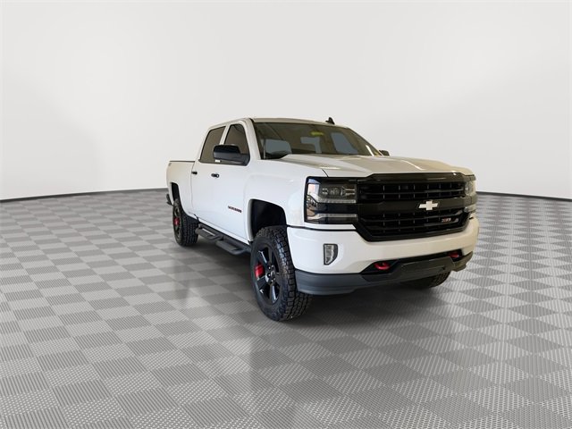 2018 Chevrolet Silverado 1500 LTZ photo 2