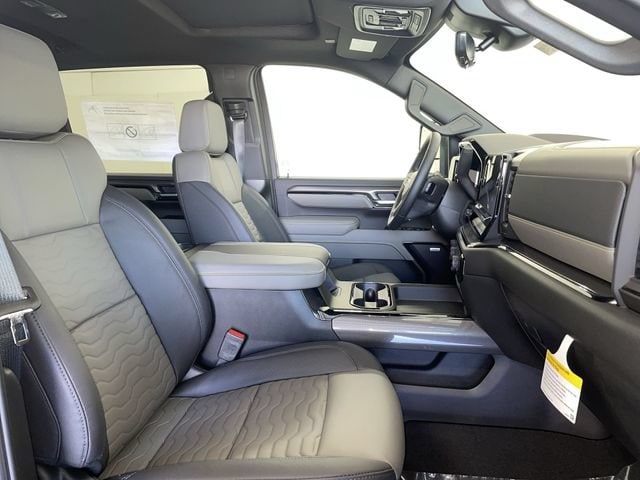 2026 Chevrolet Silverado 2500 HD ZR2 - Photo 23