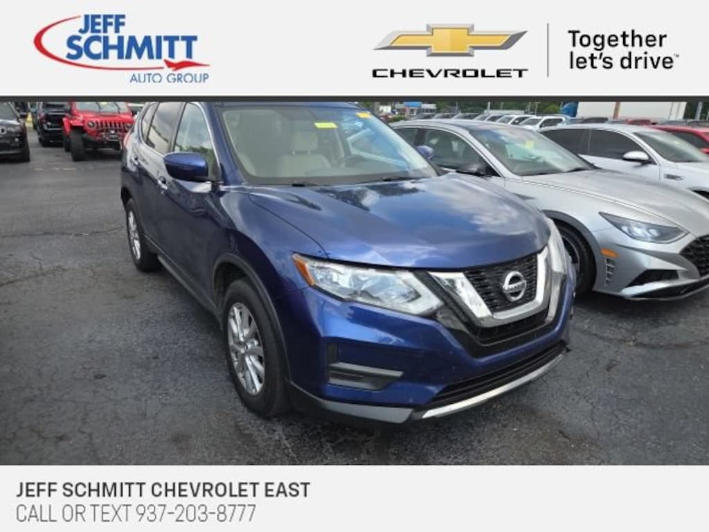 Used 2017 Nissan Rogue SV SUV