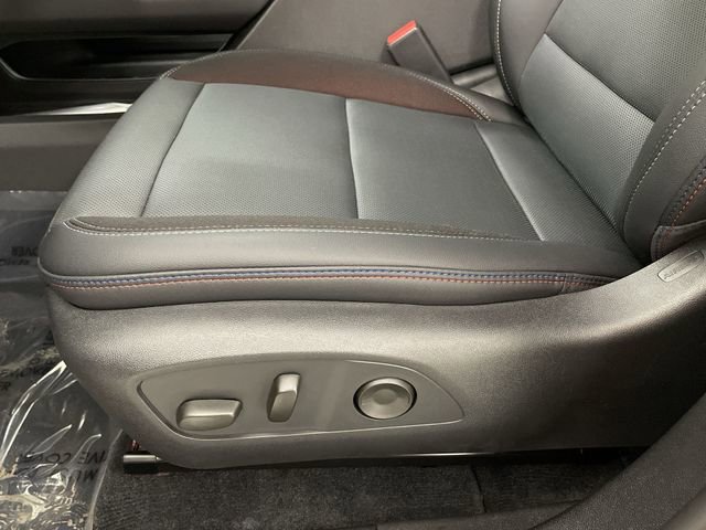 2025 Chevrolet Equinox EV RS - Photo 23