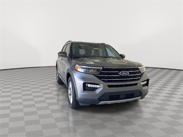 2021 Ford Explorer XLT photo 3