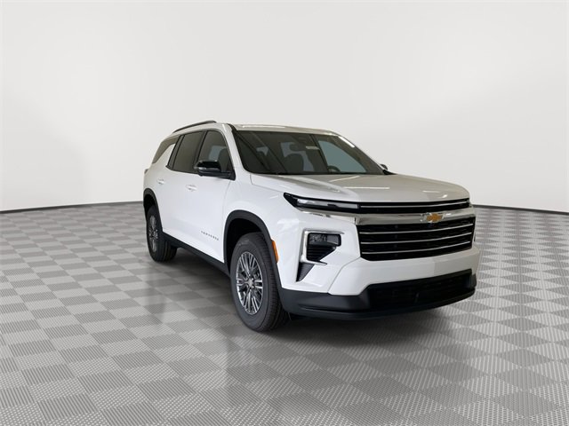 2026 Chevrolet Traverse photo 2
