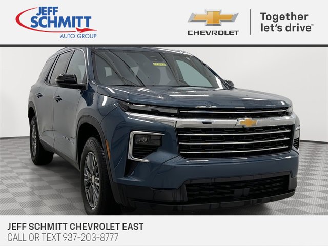 2025 Chevrolet Traverse LT's photo