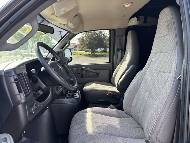 2024 Chevrolet Express Cargo Work Van - Photo 19