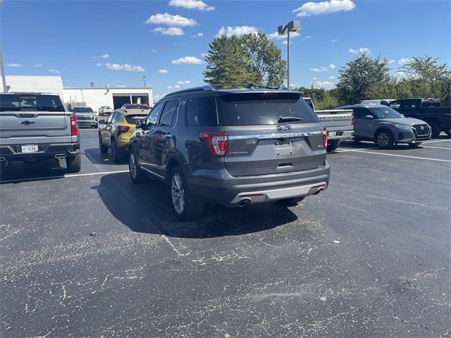 2016 Ford Explorer Limited photo 2
