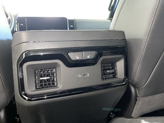 2026 Chevrolet Silverado 2500 HD ZR2 - Photo 21