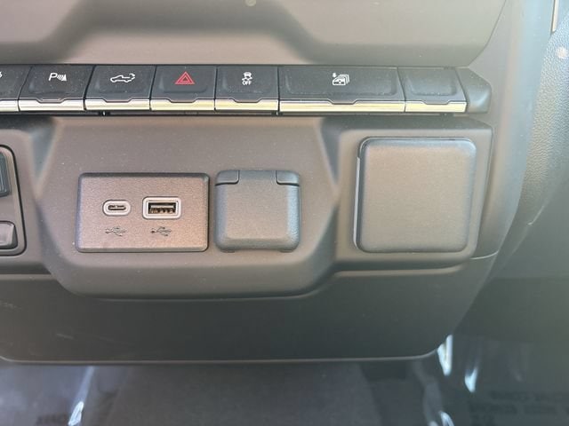 2025 Chevrolet Silverado 2500HD Custom - Photo 26