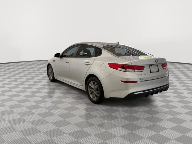 2020 Kia Optima LX - Photo 8