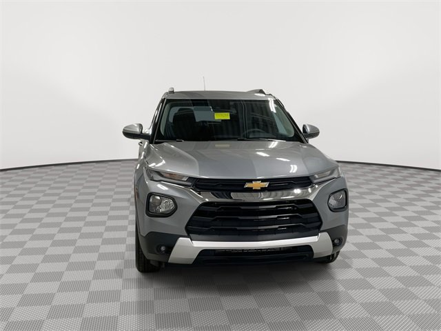 2023 Chevrolet Trailblazer LT photo 2