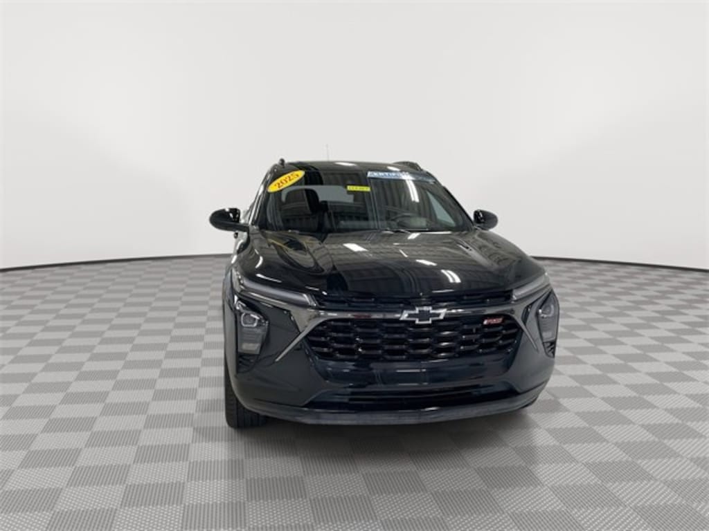 Certified 2025 Chevrolet Trax 2RS SUV