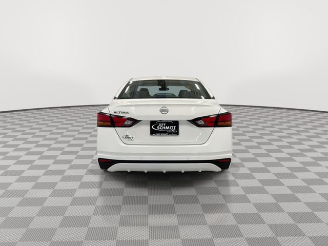 2025 Nissan Altima SV - Photo 9