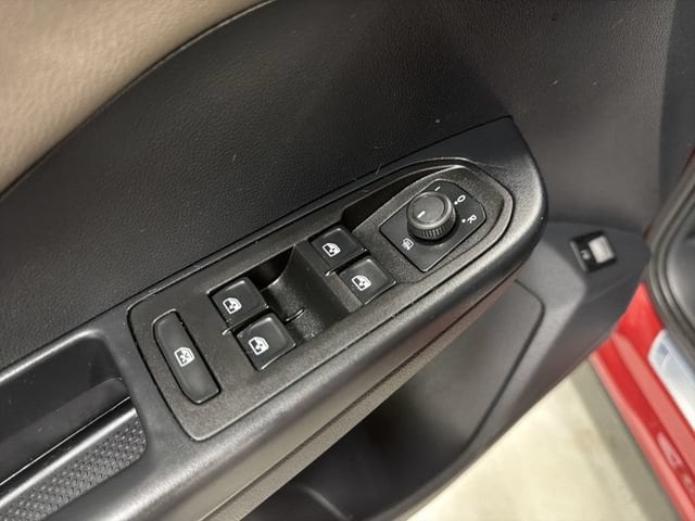 2024 Volkswagen Taos SEL - Photo 22