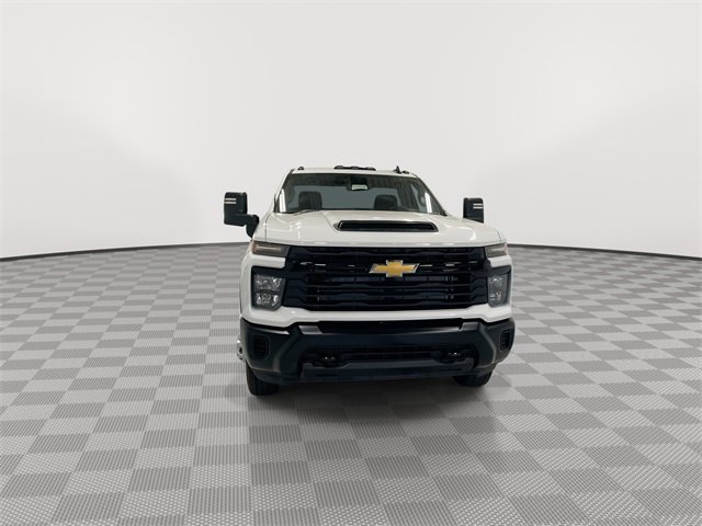 2025 Chevrolet Silverado 3500HD Work Truck photo 2