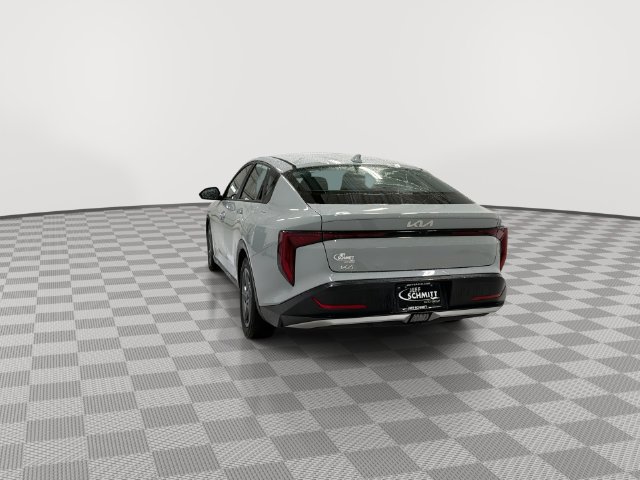 2025 Kia K4 LXS - Photo 10