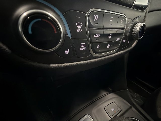 2024 Chevrolet Equinox LT - Photo 31