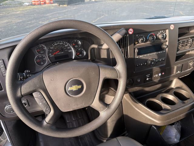 2025 Chevrolet Express Cargo Work Van - Photo 16