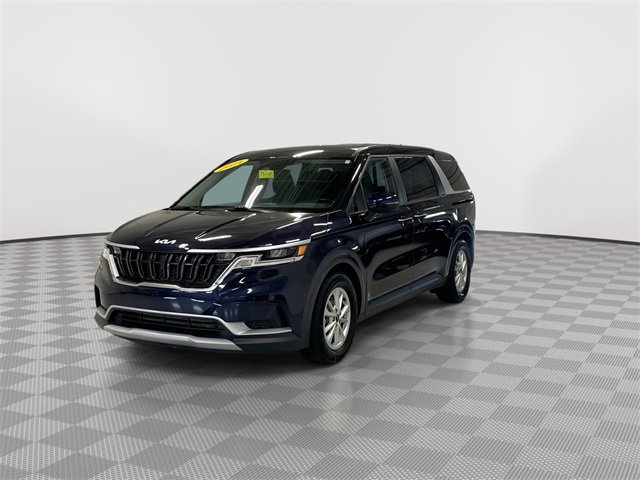 2024 Kia Carnival LX photo 4