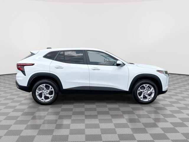 2026 Chevrolet Trax LS - Photo 12
