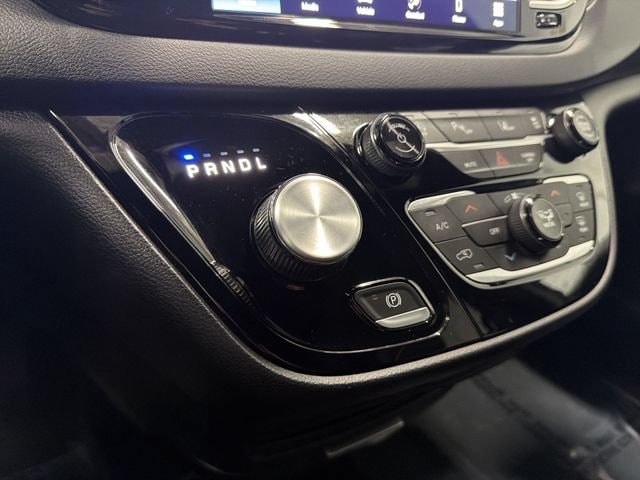 2025 Chrysler Pacifica Select - Photo 28