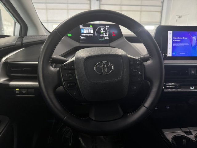 2025 Toyota Prius LE - Photo 27