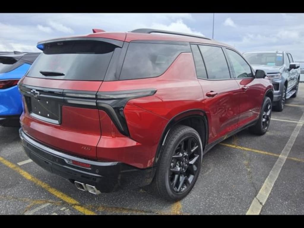 Used 2026 Chevrolet Traverse RS SUV