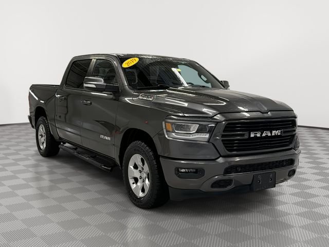 2019 RAM 1500 Big Horn/Lone Star 4x4 Crew Cab 5'7's photo