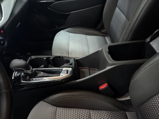 2025 Chevrolet Trax LT - Photo 24