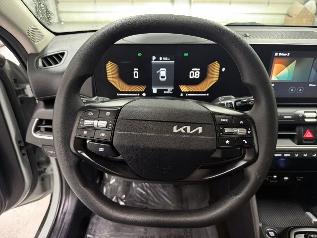 2025 Kia K4 LXS - Photo 28