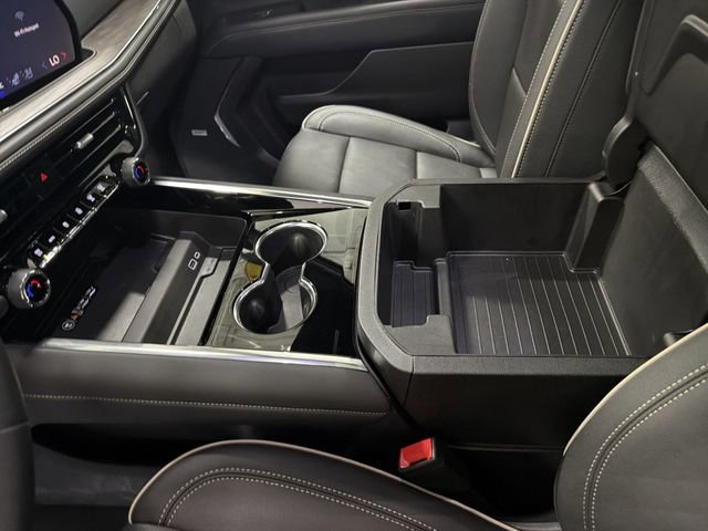 2026 Chevrolet Suburban Premier - Photo 26