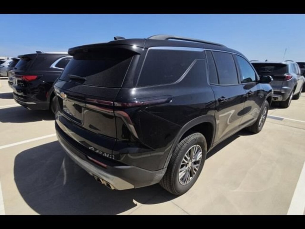 Used 2026 Chevrolet Traverse LT SUV